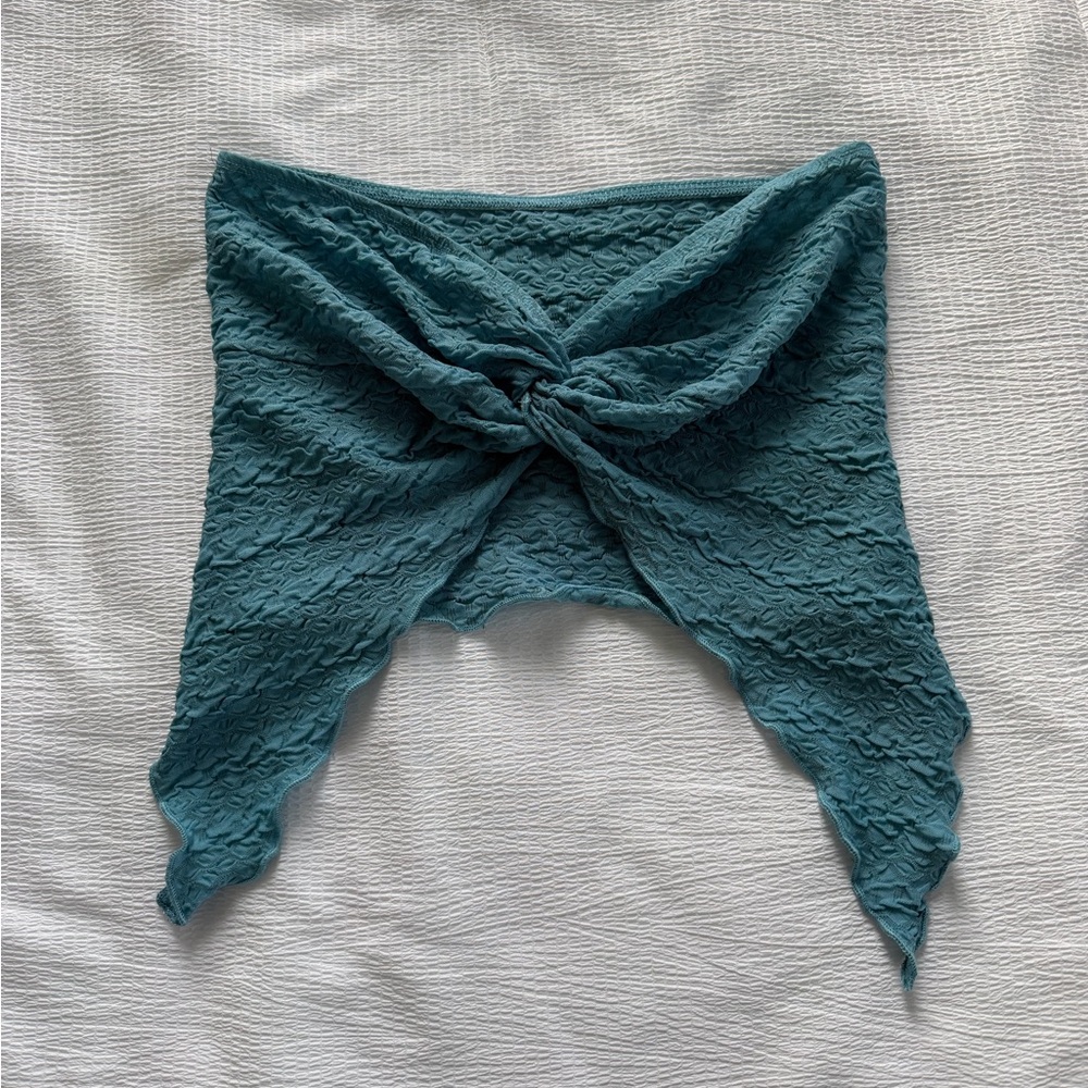 SHEIN Blue Lace Strapless Top